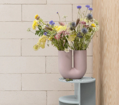 kink vase pink image 2