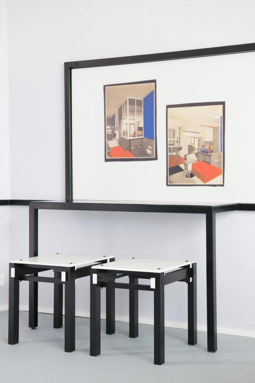 military stool image 4