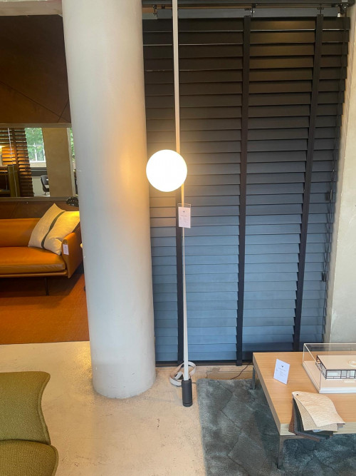 plusminus floor sand - showmodel image 1