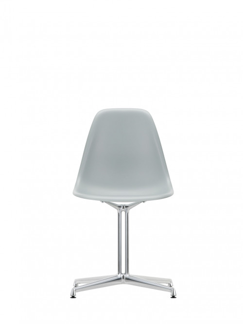 Eames Plastic chair DAL la fonda image 3