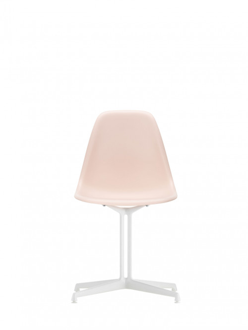 Eames Plastic chair DAL la fonda image 4