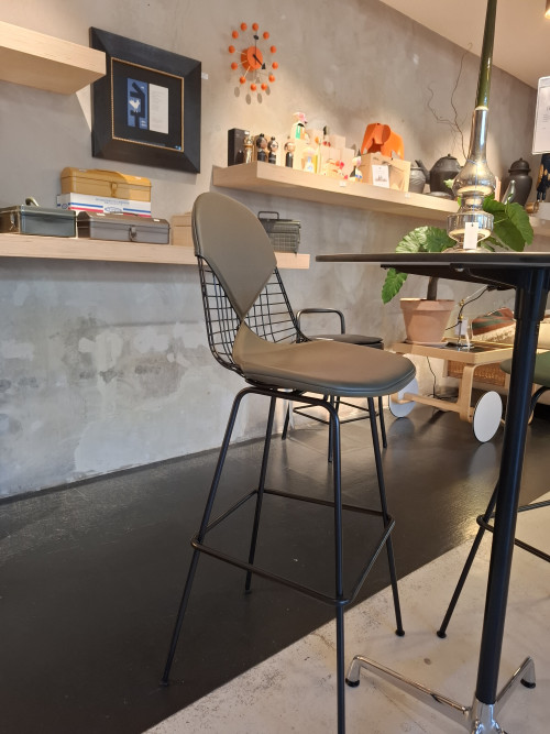 Eames wire stool high image 1