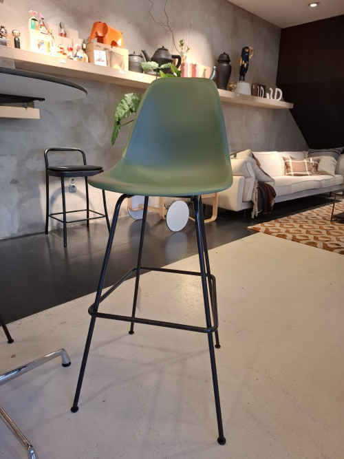 eames plastic stool high image 3