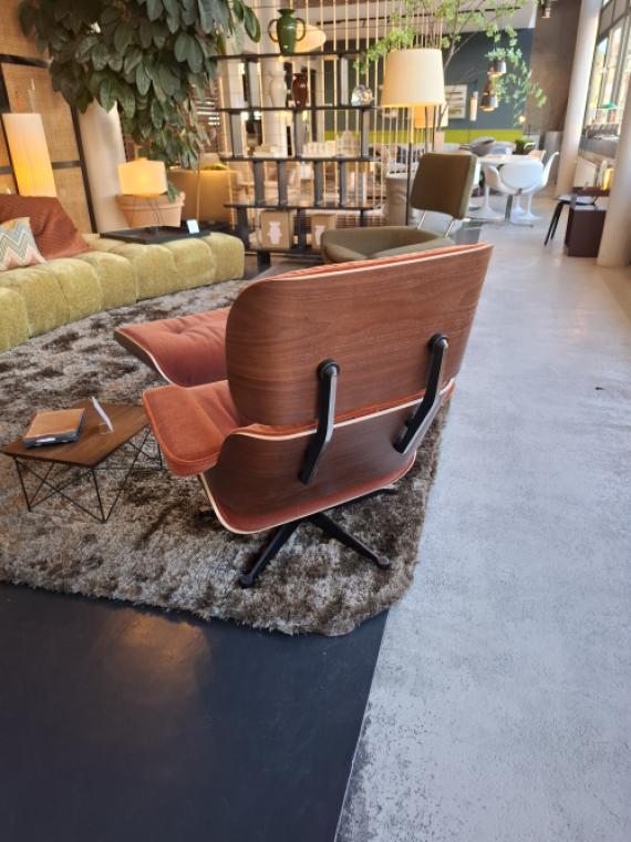 Lounge Chair + ottoman image 2