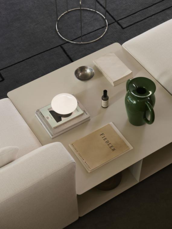 develius coffee table image 3