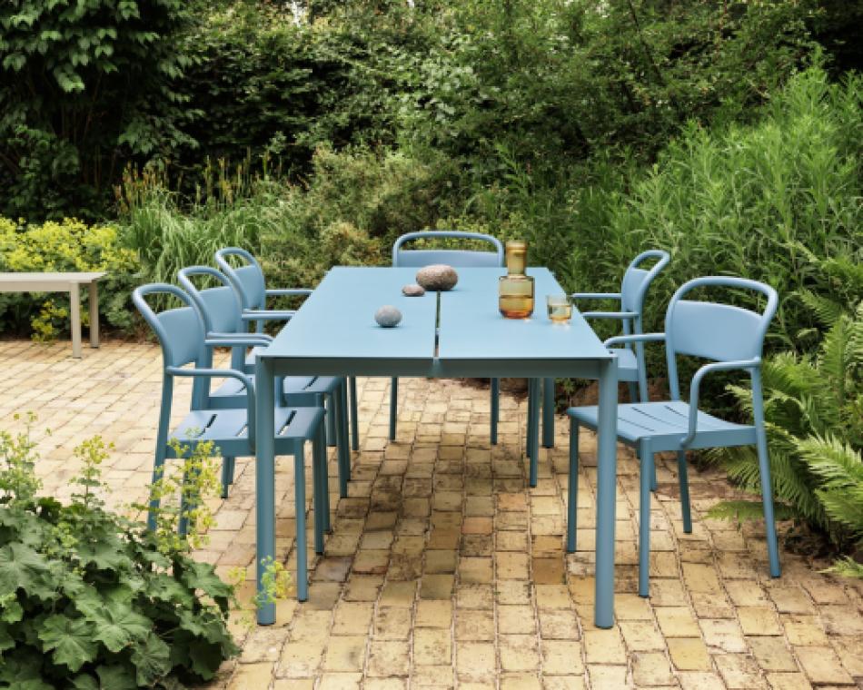 Linear Steel Table image 3