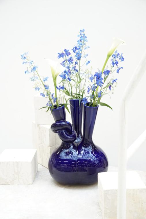 Mama Vase image 5