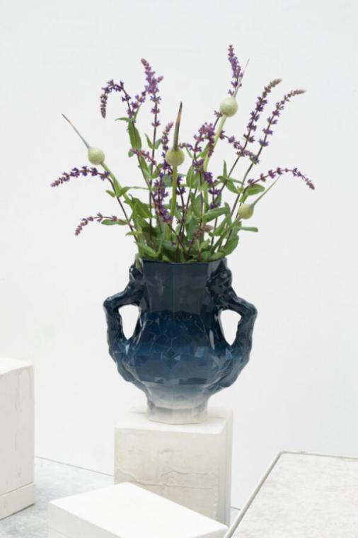 Ansera vase image 1